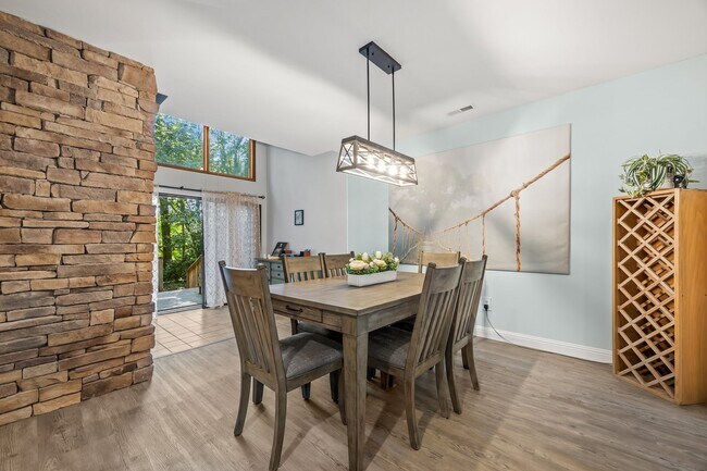 Foto del edificio - 4321 Sunscape Ln
