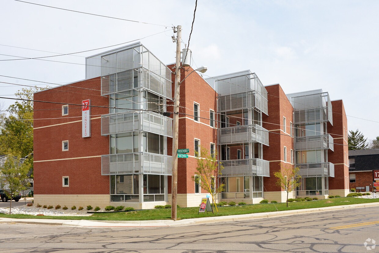 17Hundred 1700 N Rosewood Ave Muncie, IN Apartments for Rent in