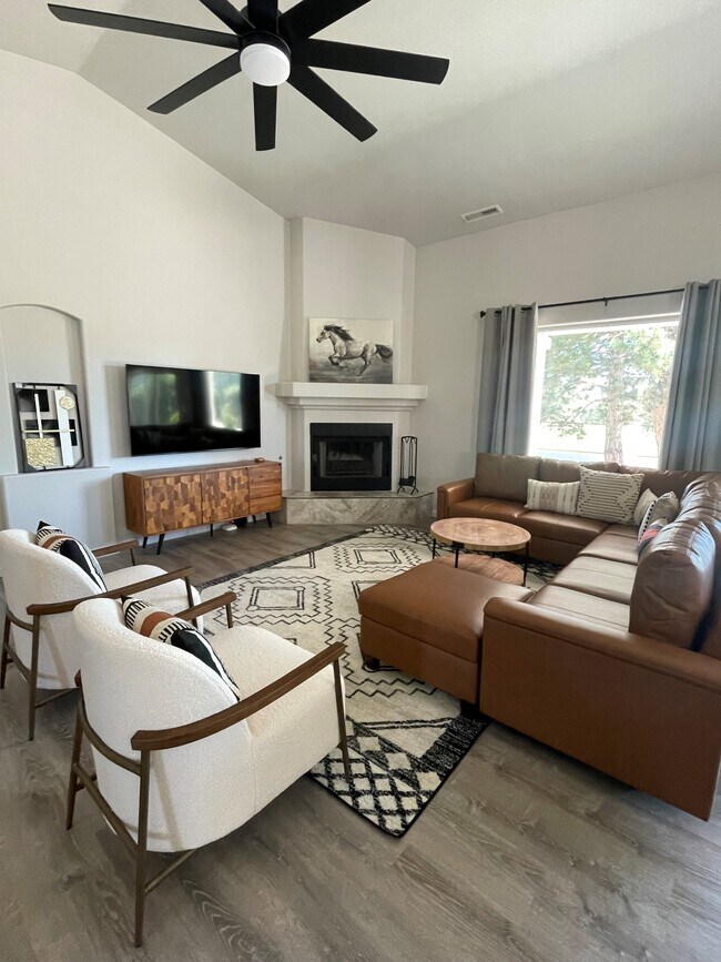 Foto del edificio - 5675 Hole in 1 Dr