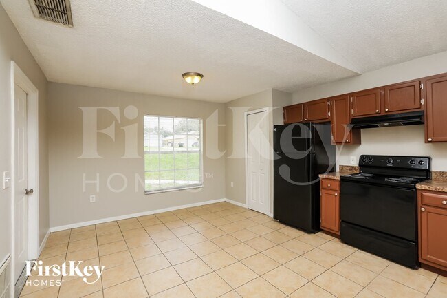 Foto del edificio - 6501 Viewpoint Ct