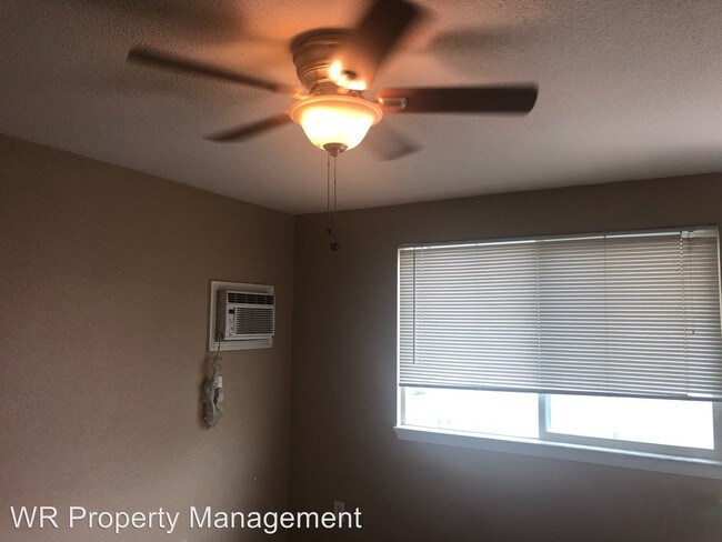 Foto del edificio - 221 Wilbur Ave