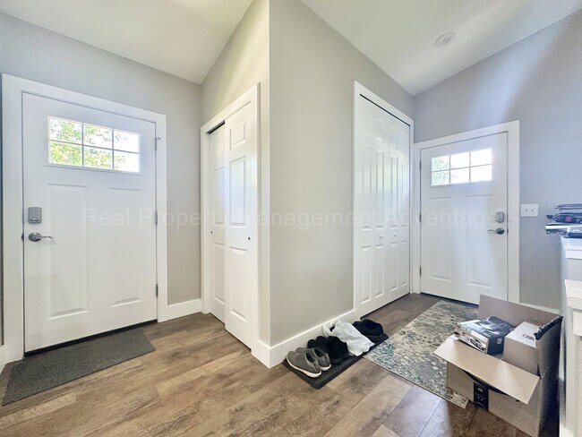 Foto del edificio - Rare Clawson Ranch – Fully Updated, Open C...