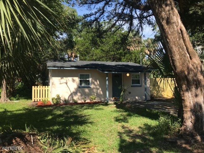 Building Photo - 2 br, 1 bath House - 145 Twine St