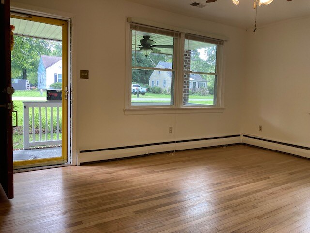 Foto del edificio - 316 N Ivy Ave