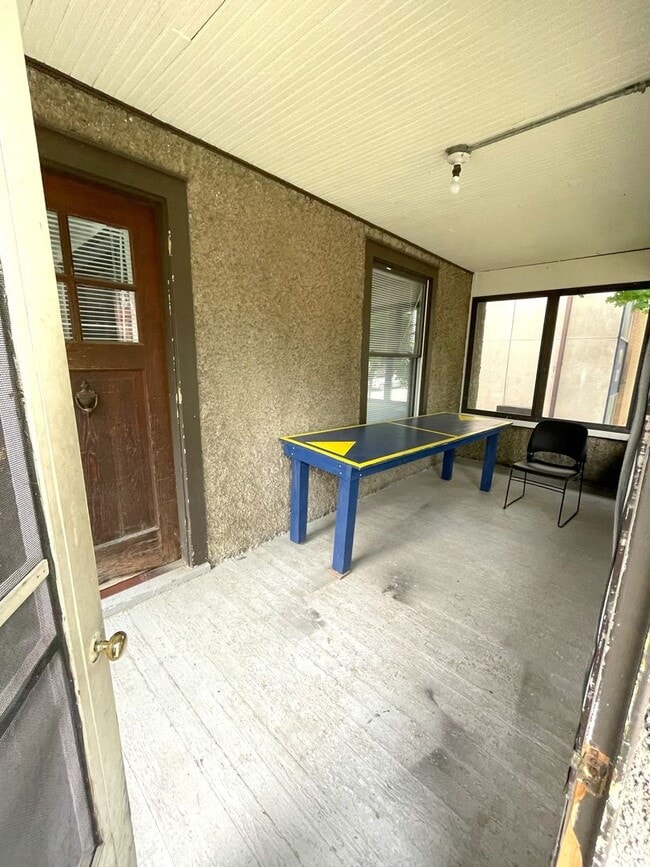 Foto del edificio - 1011 Vaughn St