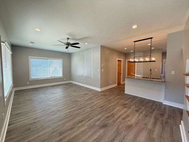 Building Photo - 33 Breckenridge Cv