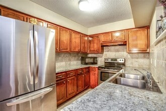 Building Photo - 2574 Marilee Ln