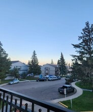 Building Photo - 258 Pinehouse Pl