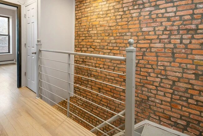 Building Photo - 1124 Herkimer St