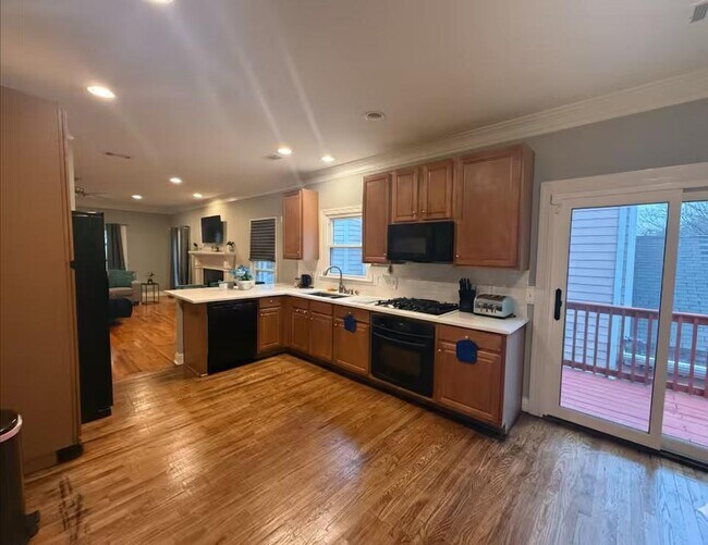 Foto del edificio - 1032 Lena St NW