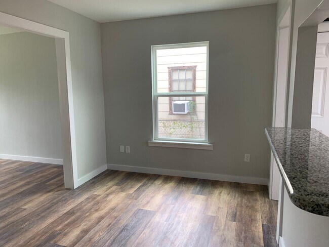 Building Photo - 2 br, 1 bath House - 610 Caddo Street