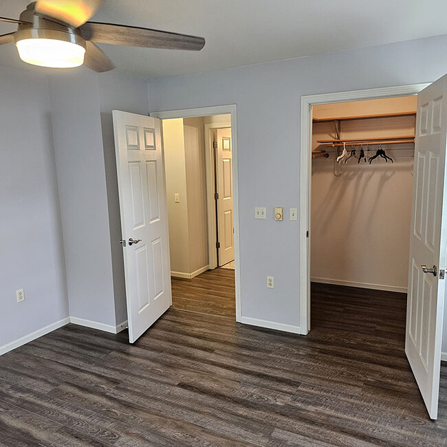 Building Photo - 284 Minz Park Cir