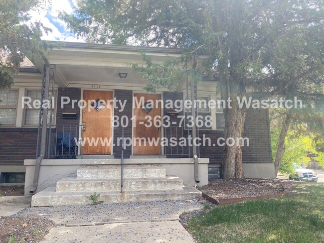 Building Photo - 1103 E Sherman Ave