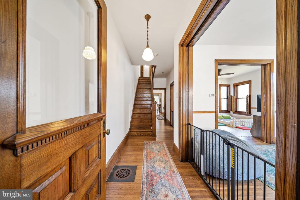 Foto principal - 322 W Barnard St