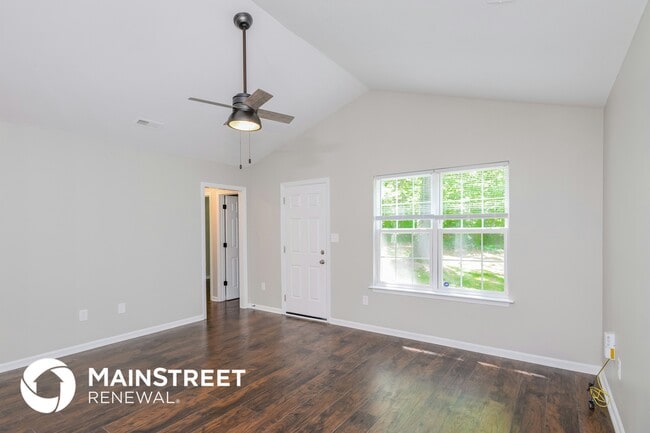 Building Photo - 4120 Lake Rd