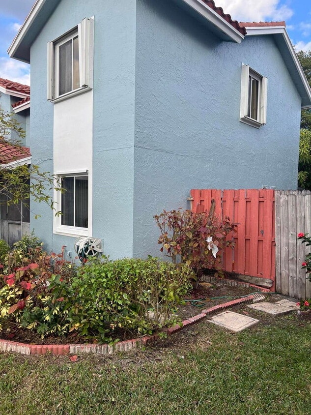 Photo - 6165 Country Fair Circle, Boynton Beach, FL 33437 - 4 BR 2.5 BA single-family home