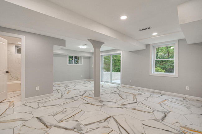 Living Room with Entrance - 9432 Emory Grove Rd