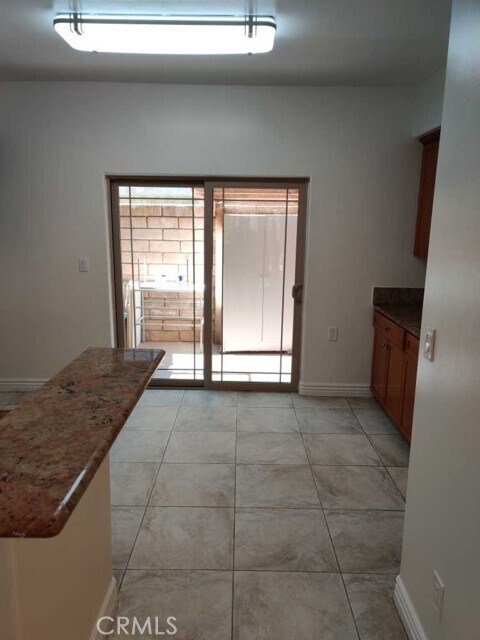 Foto del edificio - 10220 Samoa Ave