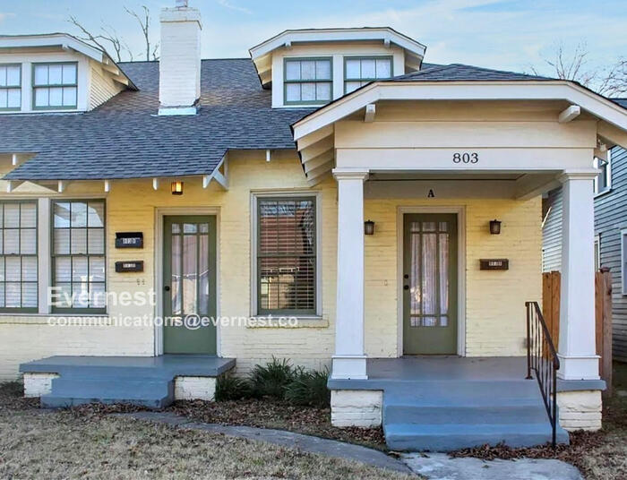 Foto principal - 803 Willow St