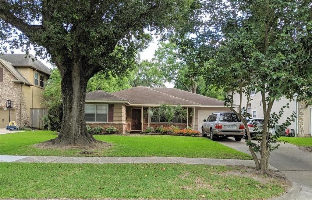 Foto principal - 4617 Birch St