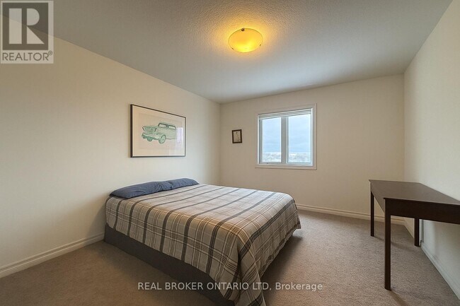 Building Photo - 1764 Finley Cres