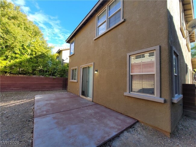 Foto del edificio - 5445 Indian Cedar Dr