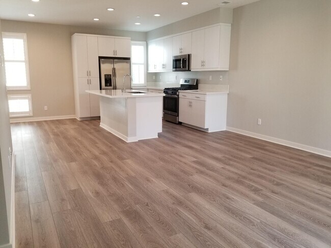 Building Photo - 2137 Stellar Way