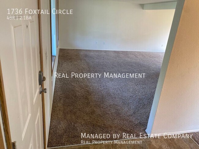 Building Photo - Woodland 4 Bed 2.5 Bath Home with Two Car ...