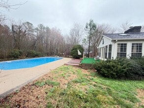 Building Photo - 120 Elizabeth St