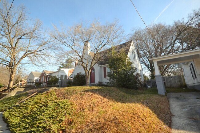Building Photo - 909 Glenwood Ave