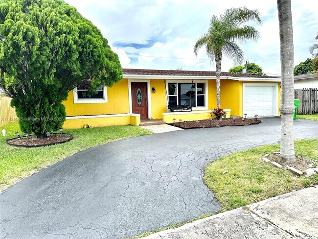 Foto del edificio - 9690 NW 25th Ct