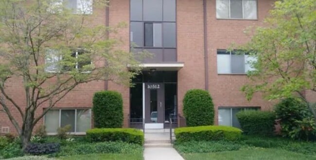 Building Photo - 10312 Rockville Pike