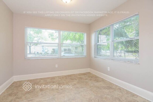 Foto del edificio - 3704 N Clearfield Ave