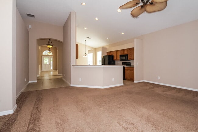 Foto del edificio - 1792 Old Summerwood Blvd