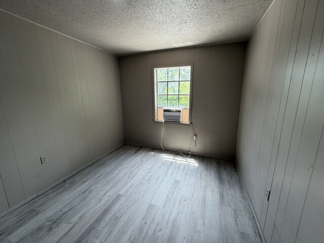 Foto del edificio - 1 Bedroom Apartment- All Bills Paid