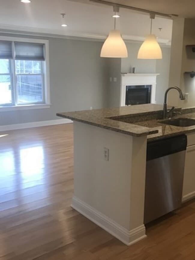 10 Porter St Unit H, Stoughton, MA 02072 Condo for Rent in Stoughton