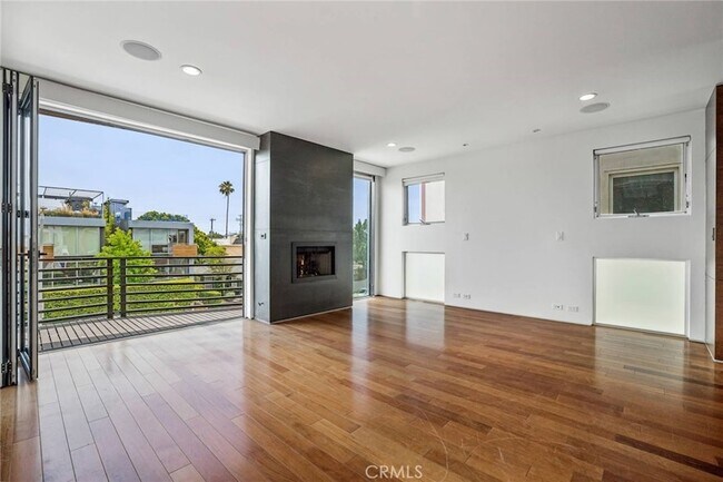 Foto del edificio - 419 Venice Way