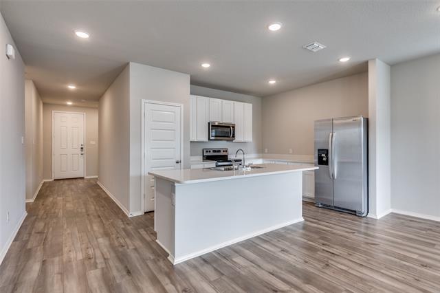 Foto del edificio - 7916 Gangway Dr