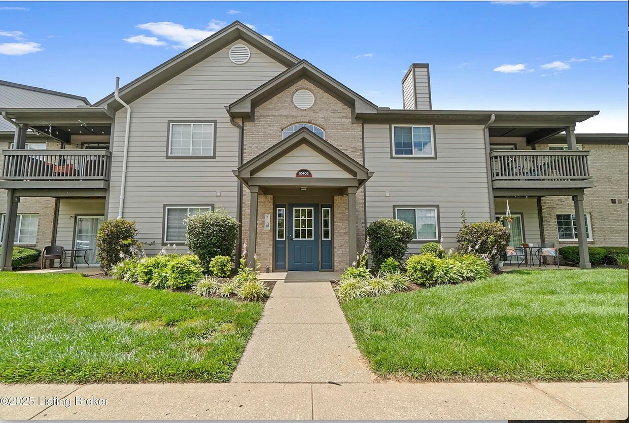 Primary Photo - 10405 Trotters Pointe Dr