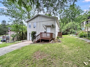 Building Photo - 7116 6th Ct S