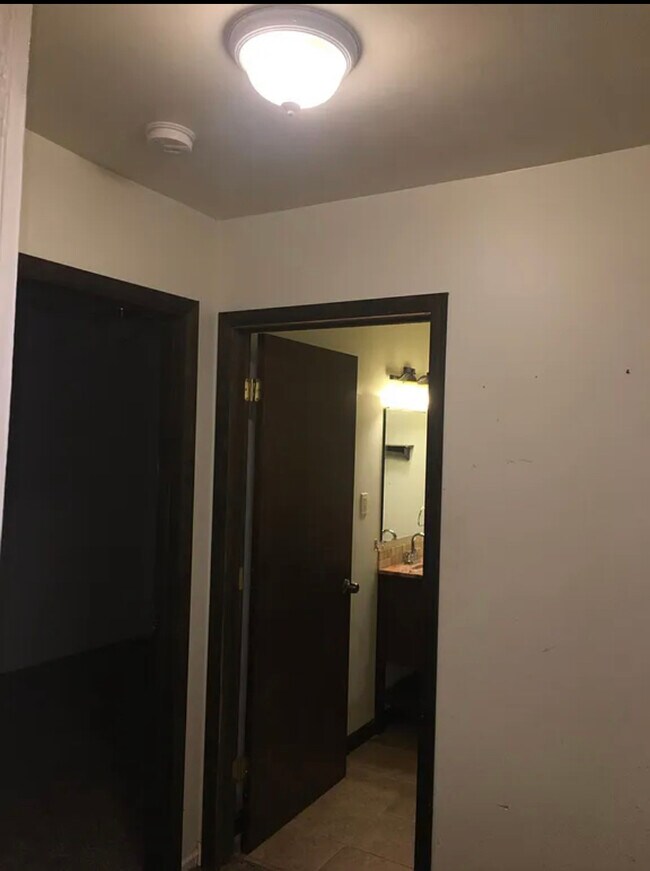 Hallway - 901 Chartiers Ave