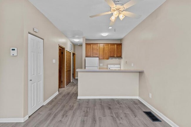 Building Photo - 3831 McRee Ave
