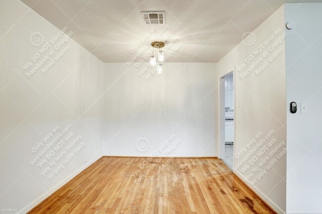 Foto del edificio - 3 br, 1 bath House - 926 19th Ave N