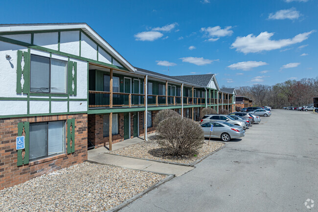 Primary Image - Raintree Apartments