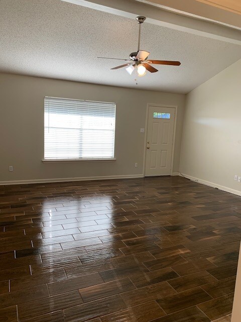 Building Photo - 21 Ivanhoe Dr