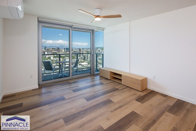 Building Photo - 1515 Liona St