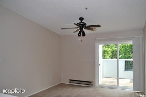Building Photo - 1201 Glen Cove Pky