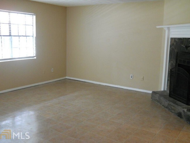 Foto del edificio - 810 Pine Tree Trail