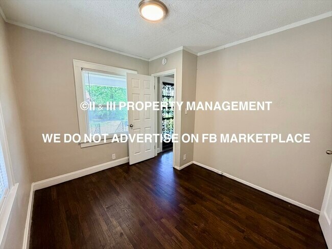 Foto del edificio - 3032 Elmwood Ave