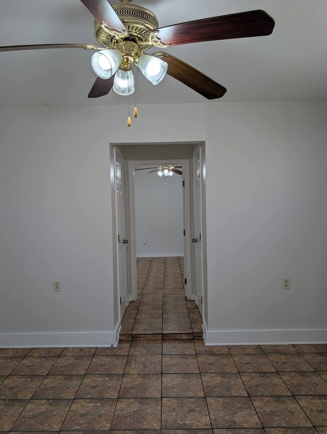 Building Photo - 3608 Juno Dr